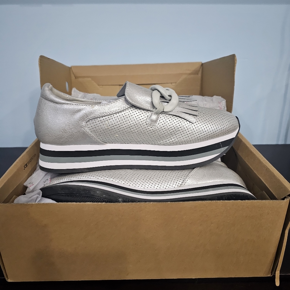 Matisse silver Bess platform loafer